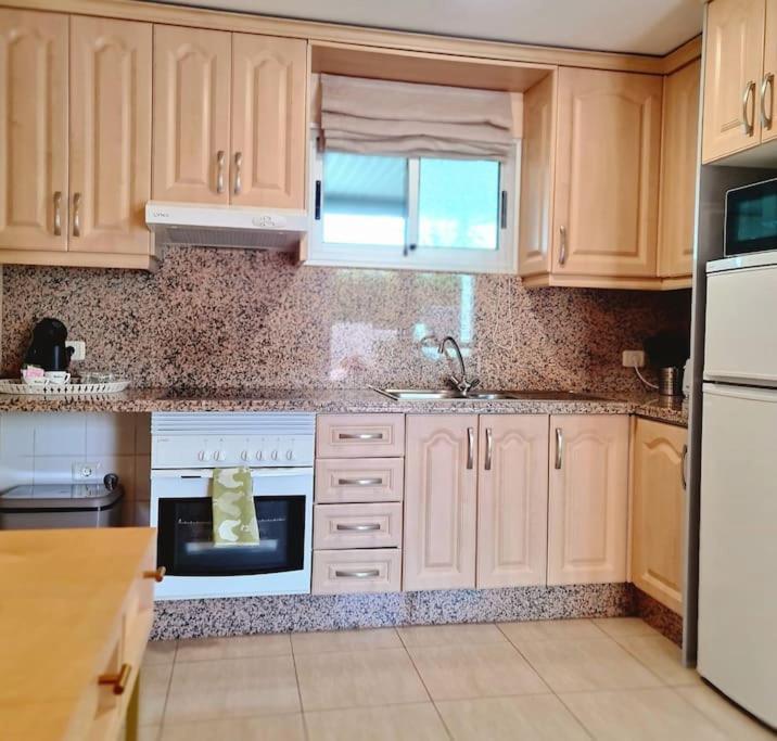 Homely Apt In Modern Building With Pool 산미겔데아보나 외부 사진