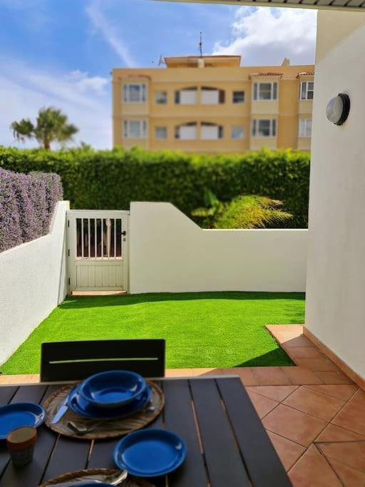 Homely Apt In Modern Building With Pool 산미겔데아보나 외부 사진