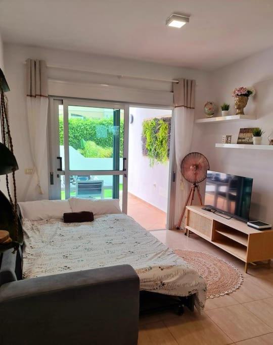 Homely Apt In Modern Building With Pool 산미겔데아보나 외부 사진